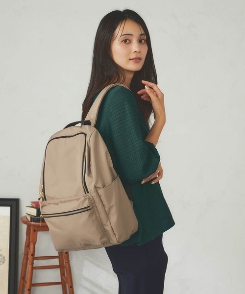 a.v.v(アーヴェヴェ)の「【多機能/A4収納可能】ナイロンリュック(バックパック/リュック・レディース・ブラウン/ブラック/ネイビー・38)」の8枚目の写真