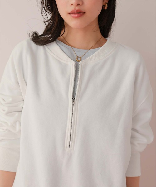 titivate（ティティベイト）の「フロントジップゆるっとスウェットプルオーバー（スウェット・レディース・クリーム/グレー/オフホワイト/ネイビー/オートミール・M/L）」の9枚目の写真