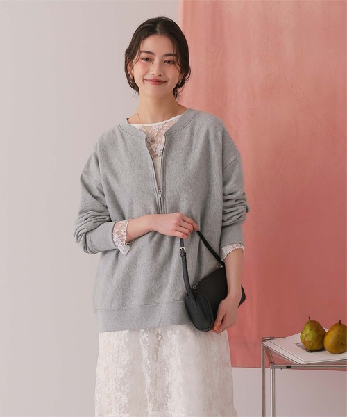 titivate（ティティベイト）の「フロントジップゆるっとスウェットプルオーバー（スウェット・レディース・クリーム/グレー/オフホワイト/ネイビー/オートミール・M/L）」の19枚目の写真