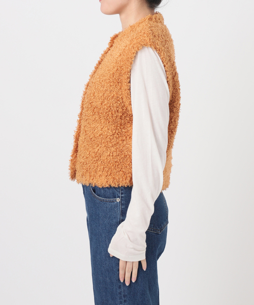 B.C STOCK（ベーセーストック）の「手洗い可 / プードルベスト（ベスト・レディース・マスタード/ホワイト・FREE）」の3枚目の写真