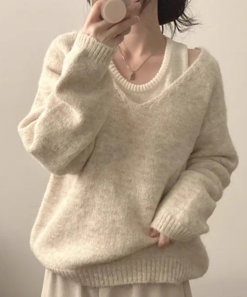 SHEPP(シープ)の「【2点セット】ニットタンクトップ+ Vネックニットトップス(ニット/セーター・レディース・ベージュ/サックスブルー/アイボリー/グレー・F)」の2枚目の写真