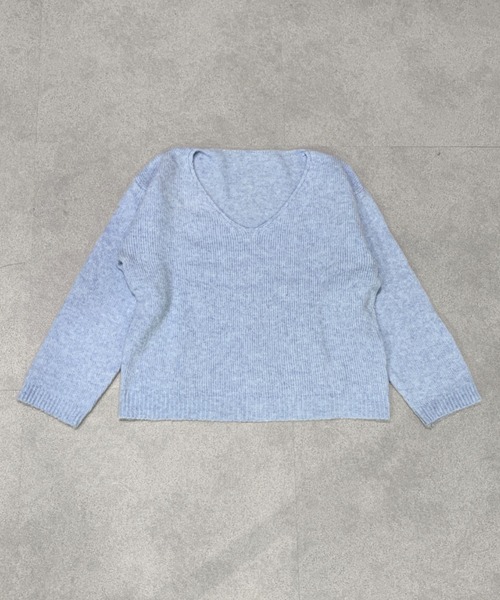SHEPP(シープ)の「【2点セット】ニットタンクトップ+ Vネックニットトップス(ニット/セーター・レディース・ベージュ/サックスブルー/アイボリー/グレー・F)」の7枚目の写真