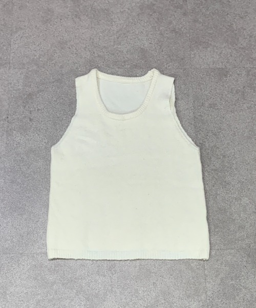 SHEPP(シープ)の「【2点セット】ニットタンクトップ+ Vネックニットトップス(ニット/セーター・レディース・ベージュ/サックスブルー/アイボリー/グレー・F)」の15枚目の写真