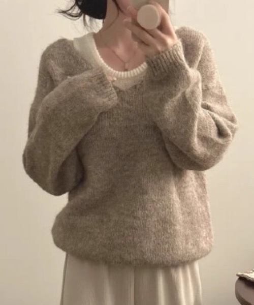 SHEPP(シープ)の「【2点セット】ニットタンクトップ+ Vネックニットトップス(ニット/セーター・レディース・ベージュ/サックスブルー/アイボリー/グレー・F)」の21枚目の写真