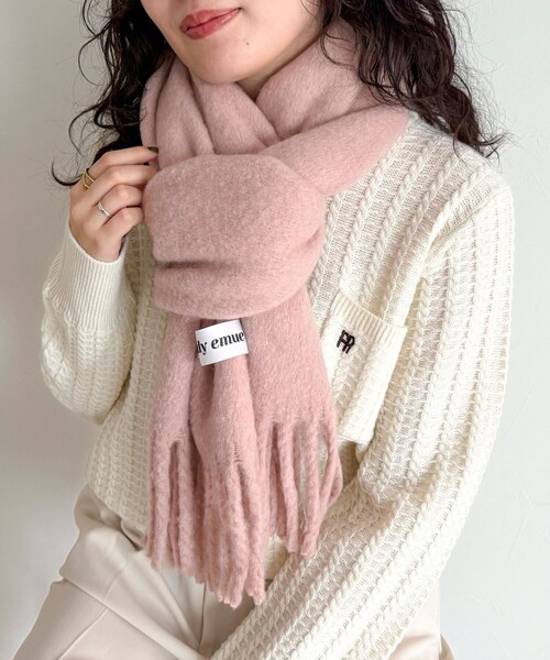 fredy emue（フレディエミュ）の「ウール混ブークレ無地マフラー 30（マフラー・レディース・アイボリー/サックスブルー/ブラック/ピンク・FREE）」の4枚目の写真