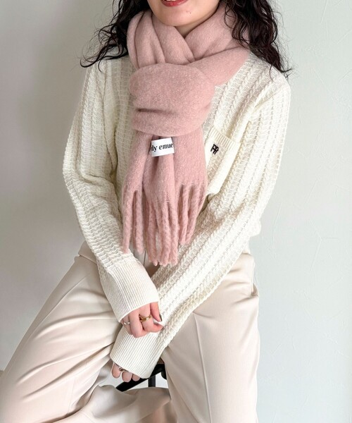 fredy emue（フレディエミュ）の「ウール混ブークレ無地マフラー 30（マフラー・レディース・アイボリー/サックスブルー/ブラック/ピンク・FREE）」の11枚目の写真