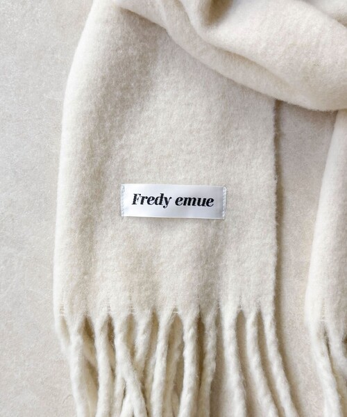 fredy emue（フレディエミュ）の「ウール混ブークレ無地マフラー 30（マフラー・レディース・アイボリー/サックスブルー/ブラック/ピンク・FREE）」の15枚目の写真