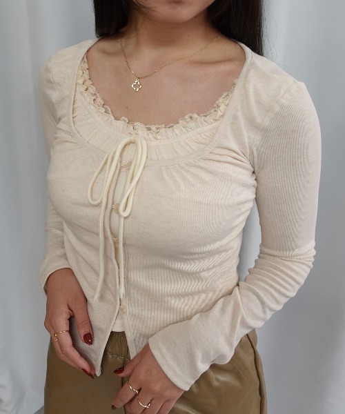 Lots of Love（ロッツオブラブ）の「フロントリボンレイヤードフリルトップス（Tシャツ/カットソー・レディース・アイボリー/グレー/ブラック・M）」の2枚目の写真