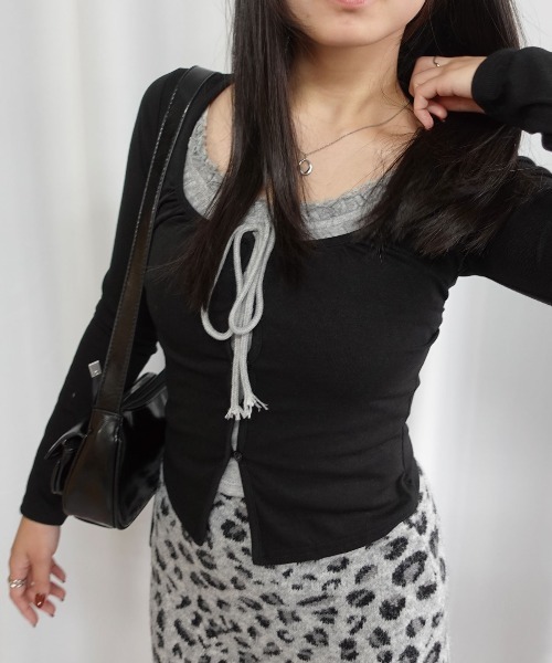 Lots of Love（ロッツオブラブ）の「フロントリボンレイヤードフリルトップス（Tシャツ/カットソー・レディース・アイボリー/グレー/ブラック・M）」の8枚目の写真