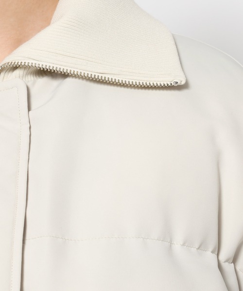 mysty woman（ミスティウーマン）の「リブネック中綿ブルゾン 600403（ダウンジャケット/コート・レディース・ブラック/アイボリー・FREE）」の18枚目の写真