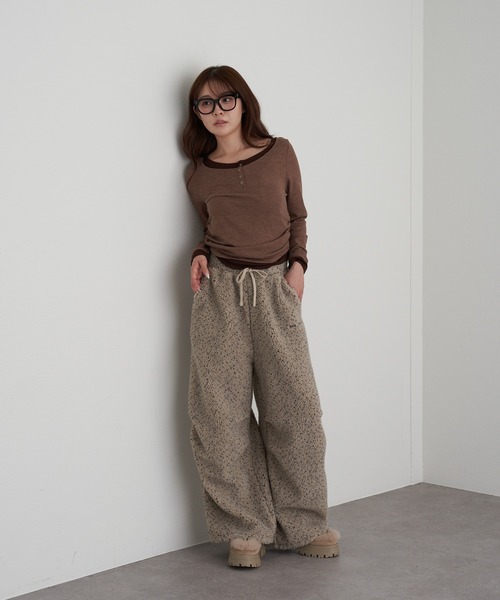 RAY CASSIN(レイカズン)の「フリースタックイージーパンツ(その他パンツ・レディース・チャコールグレー/ブルー/ベージュ系その他2・FREE)」の20枚目の写真