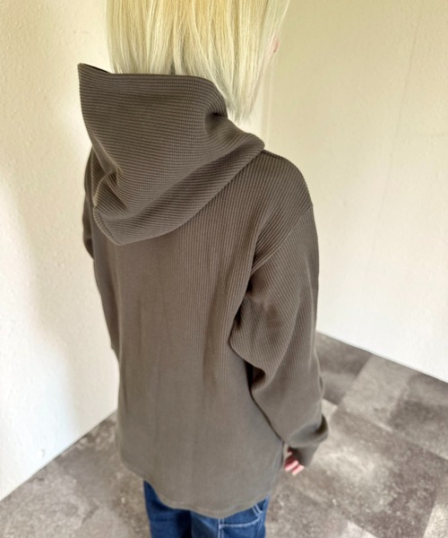 GREEN BOWL（グリーンボウル）の「【日本製】グリーンボウル【GREEN BOWL】Waffle Pullover Parka（Tシャツ/カットソー・メンズ・オリーブ/ホワイト/チャコール/ブラック・M）」の4枚目の写真