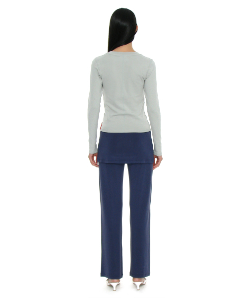 PARTIMENTO WOMEN(パルティメントウィメン)の「PWC Vネックベイビー長袖Tシャツ_ミント(Tシャツ/カットソー・レディース・その他・LARGE/SMALL/MEDIUM)」の3枚目の写真