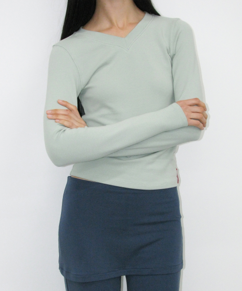 PARTIMENTO WOMEN(パルティメントウィメン)の「PWC Vネックベイビー長袖Tシャツ_ミント(Tシャツ/カットソー・レディース・その他・LARGE/SMALL/MEDIUM)」の7枚目の写真