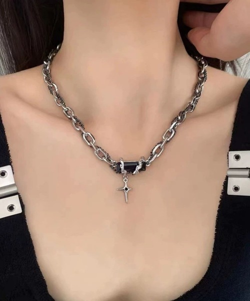 UP START(アップスタート)の「ブラックストーンモチーフネックレス(RO)(ネックレス・レディース・シルバー系その他2/シルバー系その他4/シルバー系その他/シルバー系その他3・FREE)」の6枚目の写真