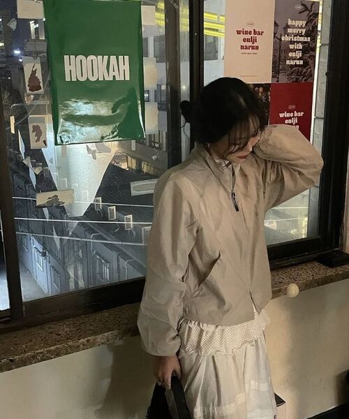 URBANDTYPE(アーバンディタイプ)の「エアライトハイネックウィンドブレーカー_ライトグレー(ナイロンジャケット・レディース・その他・F)」の16枚目の写真