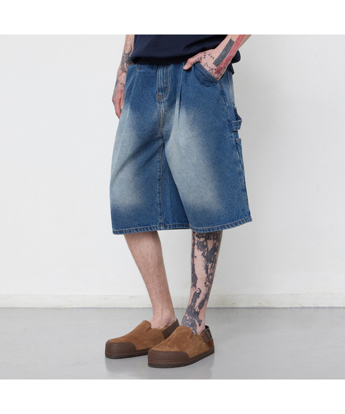 VTWO(ブイツー)の「ワイドカーペンターバミューダデニムパンツ (BLUE)(その他パンツ・メンズ・その他・SMALL/MEDIUM/LARGE)」の1枚目の写真
