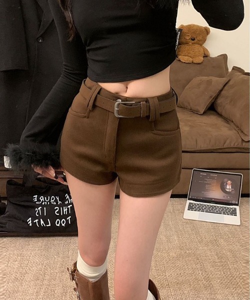 MAISON DE THERESE(メゾン ド テレーズ)の「ベルト付きハイウエスト ウール ホットパンツ(その他パンツ・レディース・ダークグレー/ブラウン/ブラック・S/M/L/XL)」の19枚目の写真