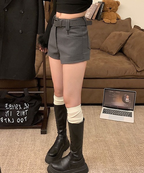 MAISON DE THERESE(メゾン ド テレーズ)の「ベルト付きハイウエスト ウール ホットパンツ(その他パンツ・レディース・ダークグレー/ブラウン/ブラック・S/M/L/XL)」の12枚目の写真