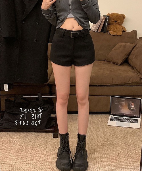 MAISON DE THERESE(メゾン ド テレーズ)の「ベルト付きハイウエスト ウール ホットパンツ(その他パンツ・レディース・ダークグレー/ブラウン/ブラック・S/M/L/XL)」の5枚目の写真