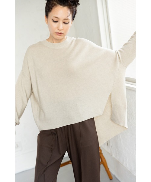 OSMOSIS（オズモーシス）の「2WAYアシンメトリーニットプルオーバー（ニット/セーター・レディース・ライトベージュ/グレー/ブラック・ONE SIZE）」の6枚目の写真