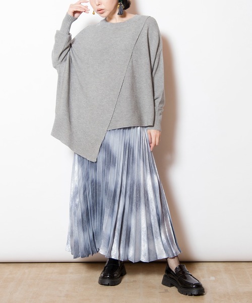 OSMOSIS（オズモーシス）の「2WAYアシンメトリーニットプルオーバー（ニット/セーター・レディース・ライトベージュ/グレー/ブラック・ONE SIZE）」の11枚目の写真