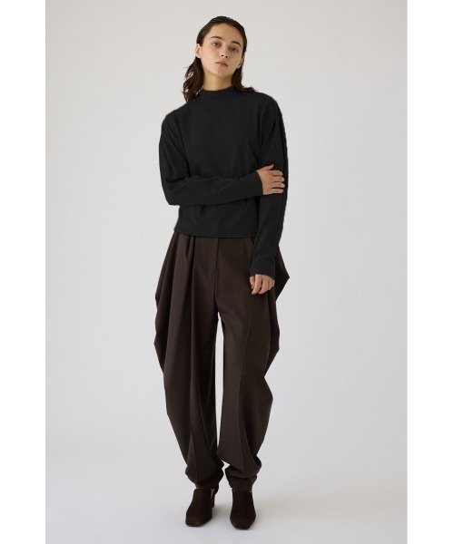 RIM.ARK(リムアーク)の「Curved sleeve high collar tops カーブスリー ハイカラートップス(Tシャツ/カットソー・レディース・ホワイト/ライトグリーン/ブラック/グレー・FREE)」の2枚目の写真
