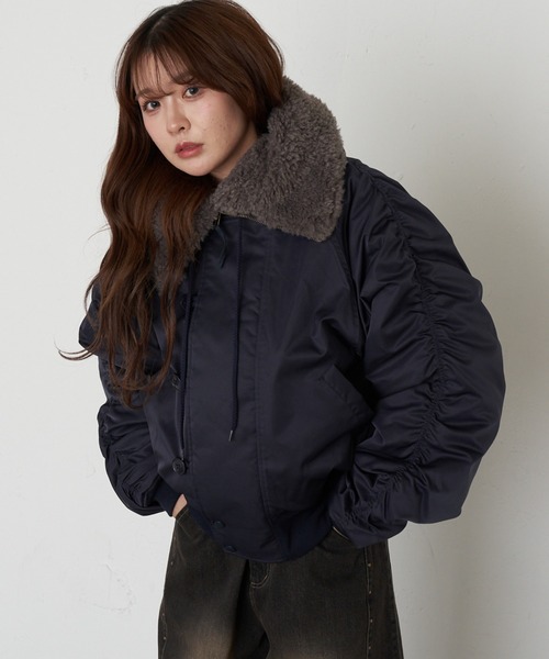 RAY CASSIN(レイカズン)の「N2Bファーブルゾン(ブルゾン・レディース・アイボリー/カーキ/ネイビー・FREE)」の3枚目の写真