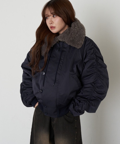 RAY CASSIN(レイカズン)の「N2Bファーブルゾン(ブルゾン・レディース・アイボリー/カーキ/ネイビー・FREE)」の6枚目の写真