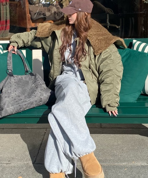 RAY CASSIN(レイカズン)の「N2Bファーブルゾン(ブルゾン・レディース・アイボリー/カーキ/ネイビー・FREE)」の11枚目の写真