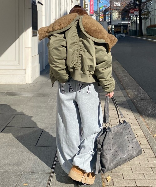 RAY CASSIN(レイカズン)の「N2Bファーブルゾン(ブルゾン・レディース・アイボリー/カーキ/ネイビー・FREE)」の14枚目の写真