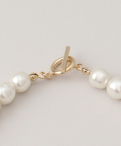 JOURNAL STANDARD relume（ジャーナルスタンダード　レリューム）の「《追加》RELUME 大粒ガラスパールネックレス40cm（ネックレス・レディース・ホワイト・FREE）」の4枚目の写真