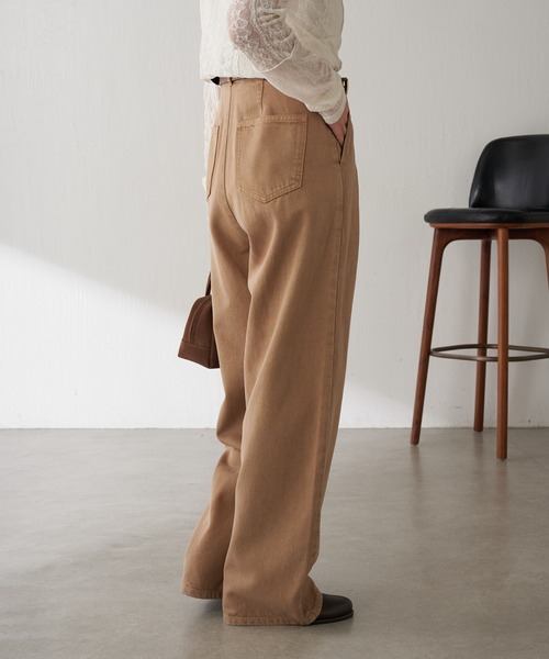 COLLAGE GALLARDAGALANTE（コラージュガリャルダガランテ）の「Q.anos/チャーム付きタックワイドデニム（デニムパンツ・レディース・ブルー/ベージュ・0/1）」の16枚目の写真