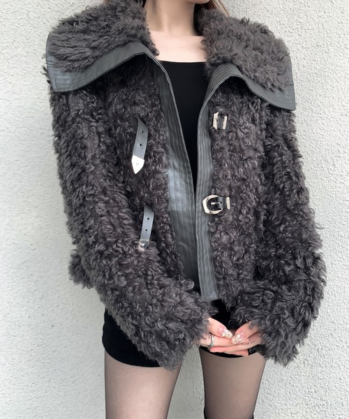 VEILA(ヴェイラ)の「フェイクファーボアショートジャケット(その他アウター・レディース・ダークブラウン/グレー・S/M)」の18枚目の写真