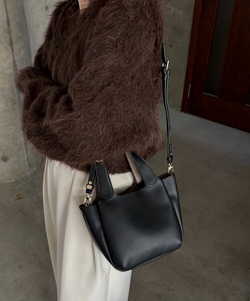 CAPRICIEUX LE'MAGE（カプリシューレマージュ）の「3roomシュリンクバッグ（ショルダーバッグ・レディース・アイボリー/ブラック/キャメル・FREE）」の8枚目の写真