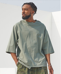 TENER（テネル）の「Unbalanced Neck Boxy T-Khaki（Tシャツ/カットソー）」