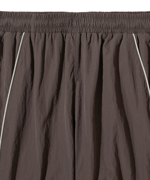 PHYPS MOTORCYCLE(フィップスモーターサイクル)の「Speed Track Solid nylon Pants Brown(スウェットパンツ・レディース・その他・LARGE/X-LARGE/SMALL/MEDIUM)」の5枚目の写真