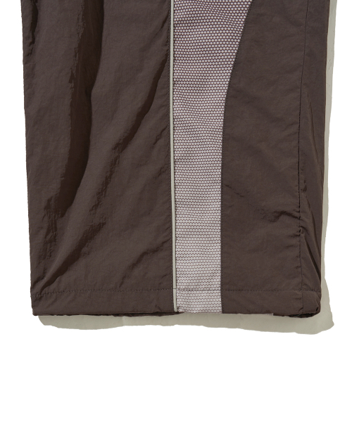PHYPS MOTORCYCLE(フィップスモーターサイクル)の「Speed Track Solid nylon Pants Brown(スウェットパンツ・レディース・その他・LARGE/X-LARGE/SMALL/MEDIUM)」の8枚目の写真