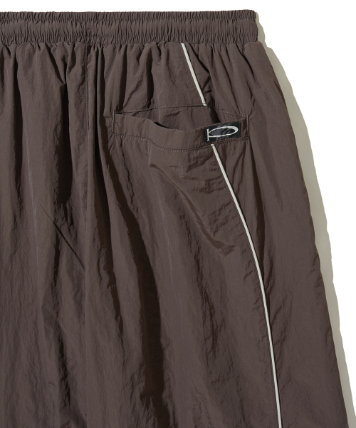 PHYPS MOTORCYCLE(フィップスモーターサイクル)の「Speed Track Solid nylon Pants Brown(スウェットパンツ・レディース・その他・LARGE/X-LARGE/SMALL/MEDIUM)」の9枚目の写真
