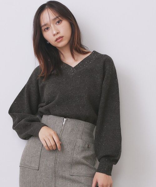 index(インデックス)の「片畦Vネックボクシーパフニット【洗濯機OK】(ニット/セーター・レディース・ピンク/チャコール/ベージュ系その他7/サックスブルー/グレー・00)」の3枚目の写真