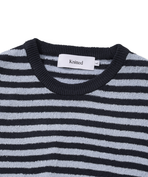 KNITTED（ニッティド）の「ブークルストライプラウンドニット NAVY（ニット/セーター・レディース・その他・X-LARGE/MEDIUM）」の2枚目の写真