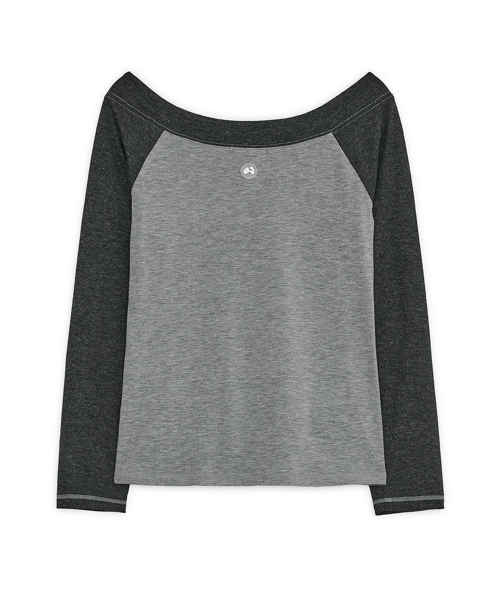 HUG YOUR SKIN(ハグユアスキン)の「ラブシックドローイングオフショルダートップ(チャコール)(Tシャツ/カットソー・レディース・その他・FREE)」の2枚目の写真