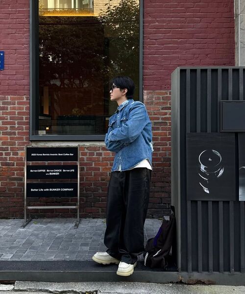 DUSTYWHITE（ダスティーホワイト）の「BLUE DESTROYED CROPPED WESTERN DENIM SHIRT（シャツ/ブラウス・メンズ・その他・MEDIUM/LARGE/X-LARGE）」の11枚目の写真