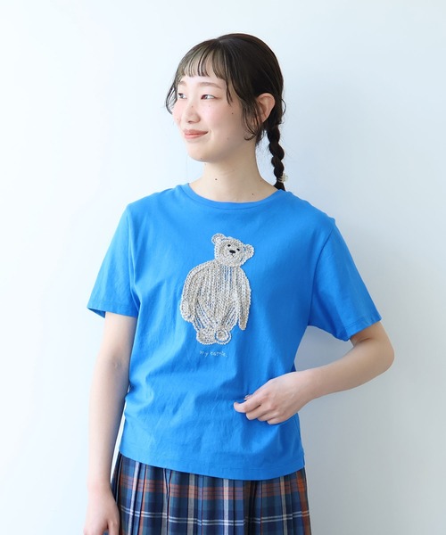 bulle de savon(ビュルデサボン)の「くまのぬいぐるみ刺繍Tシャツ(Tシャツ/カットソー・レディース・ブルー/ブラウン/イエロー・FREE)」の2枚目の写真