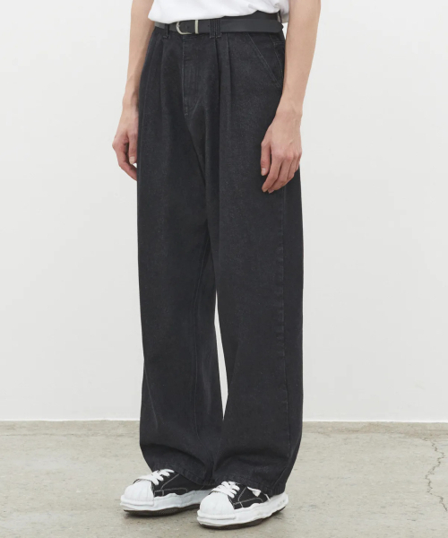 DECET(デケト)の「Dawn 2Pleats Wide Jeans DCPT007STNBlack(デニムパンツ・レディース・その他・26/28/30/32/34)」の1枚目の写真