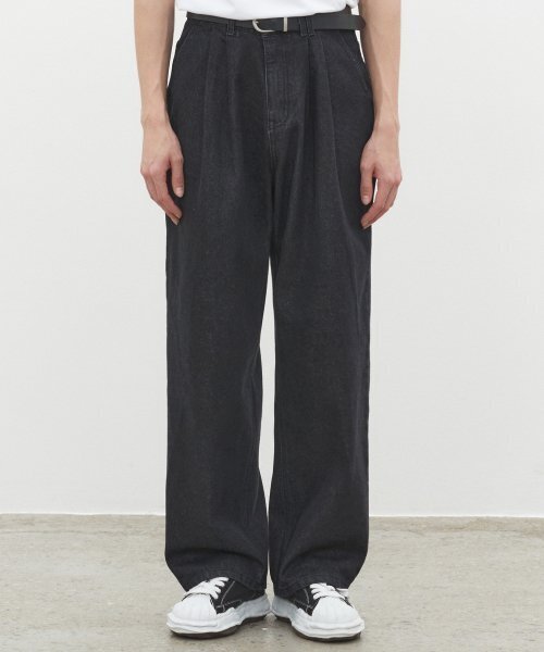 DECET(デケト)の「Dawn 2Pleats Wide Jeans DCPT007STNBlack(デニムパンツ・レディース・その他・26/28/30/32/34)」の2枚目の写真