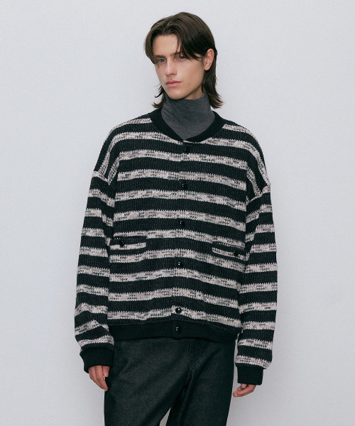 Needle crop cardigan (black stripe)