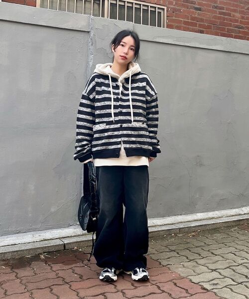 ENDOOR(エンドア)の「Needle crop cardigan (black stripe)(カーディガン/ボレロ・メンズ・ブラック・1/2)」の10枚目の写真