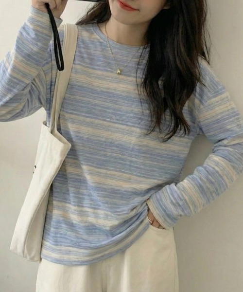 cammie(キャミー)の「柄トップス(Tシャツ/カットソー・レディース・カーキ/サックスブルー/ブラック・M/L)」の3枚目の写真