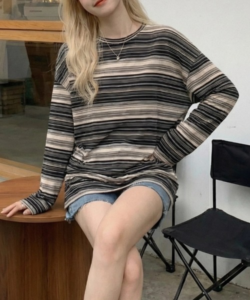 cammie(キャミー)の「柄トップス(Tシャツ/カットソー・レディース・カーキ/サックスブルー/ブラック・M/L)」の6枚目の写真